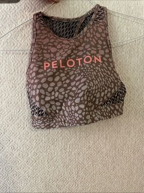 Peloton Matching Set: High-Neck Patterned Sports Bra and High Waisted Legging